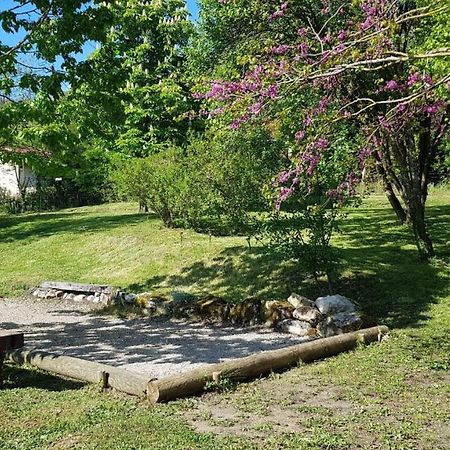 Bed and Breakfast Les Tremieres Saint-Paul-des-Fonts Exterior foto