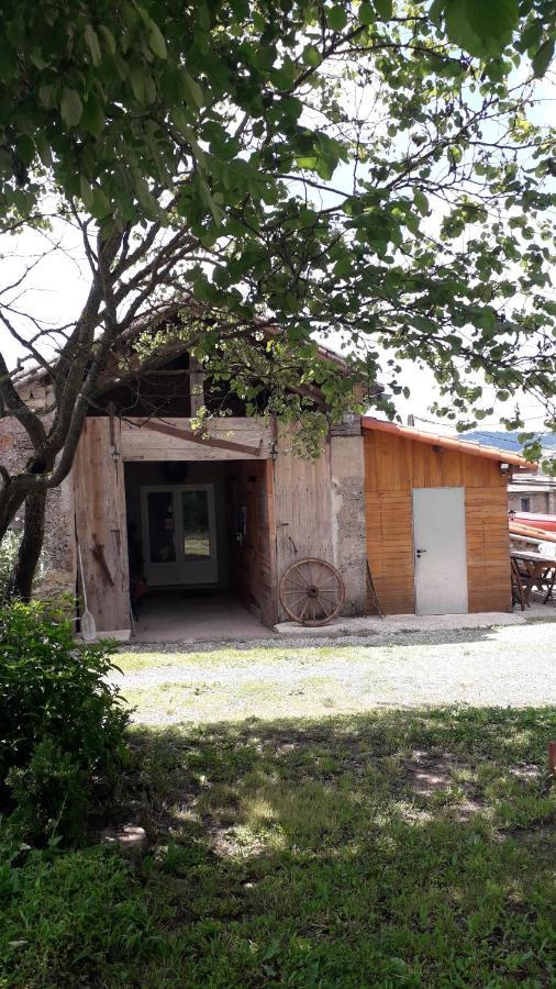Bed and Breakfast Les Tremieres Saint-Paul-des-Fonts Exterior foto